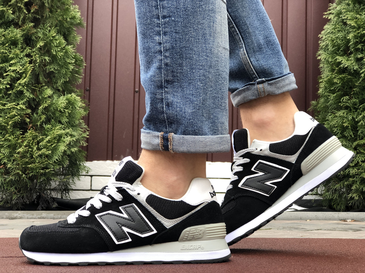 

Мужские кроссовки в стиле New Balance Нью Беланс 574, черные с белым. 45 (28,8 см), Черный