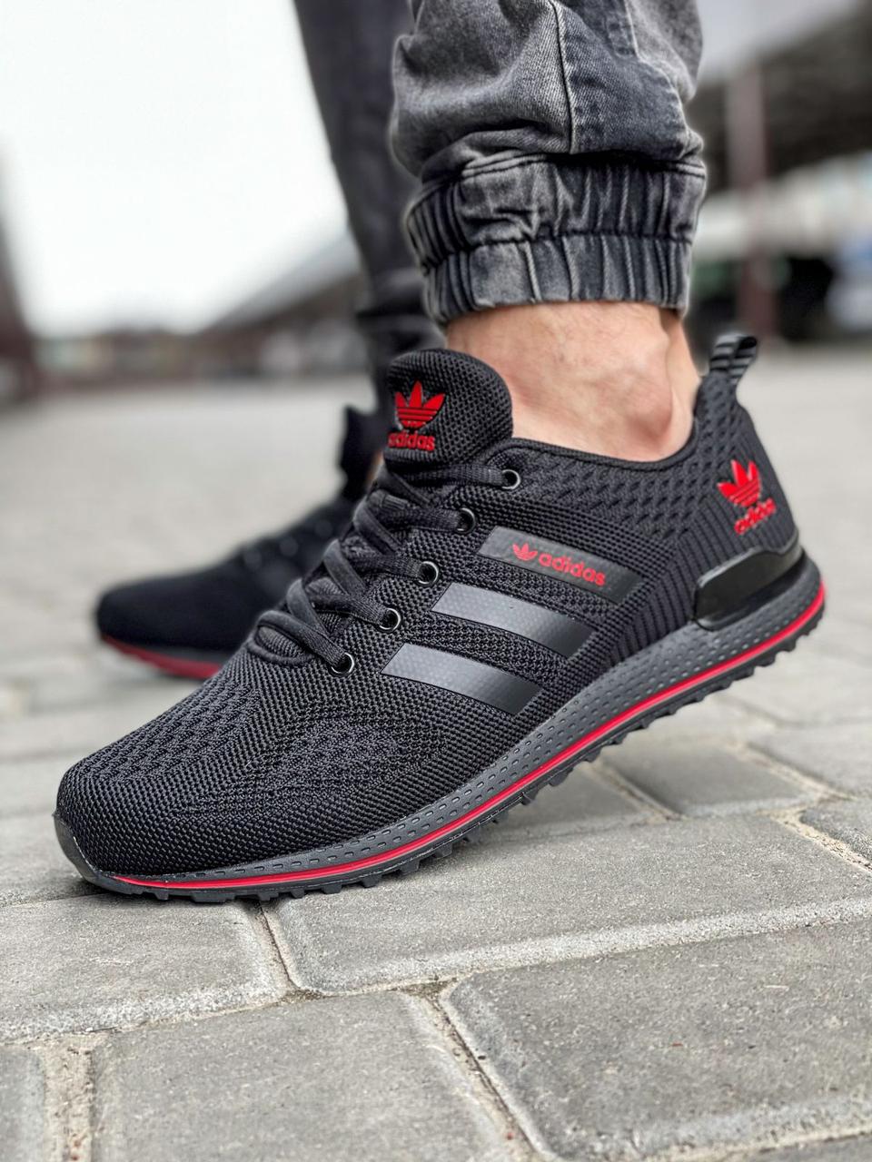 

Мужские кроссовки в стиле Adidas Адидас, черные с красным 42 (27,5 см), Черный