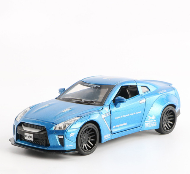 

Игрушечная машина Nissan GTR 7862 металлическая со звуковыми эффектами (Blue)