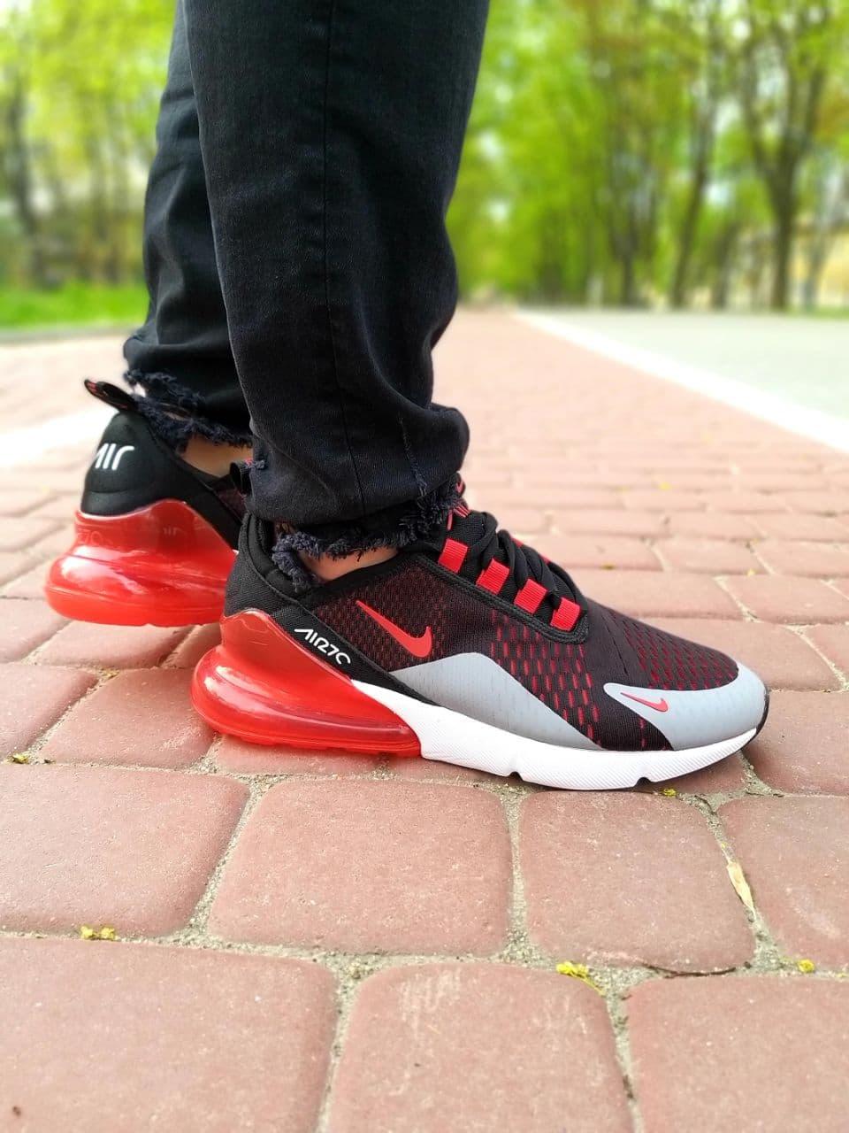 

Мужские кроссовки Nike Air Max 270 черные с красным/серым, Черный