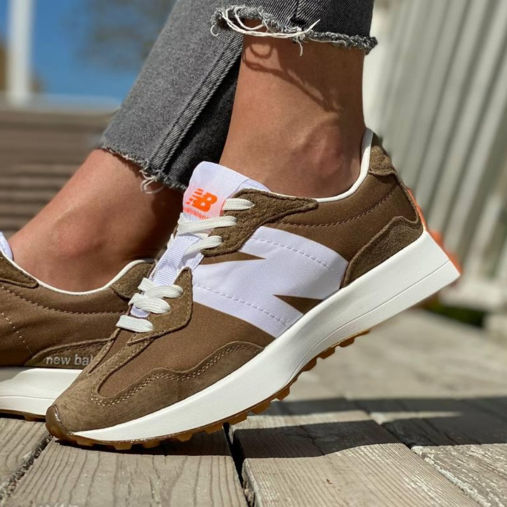 

Женские кроссовки New Balance 327 Brown коричневые нью беланс повседневные весна лето 40, Коричневый