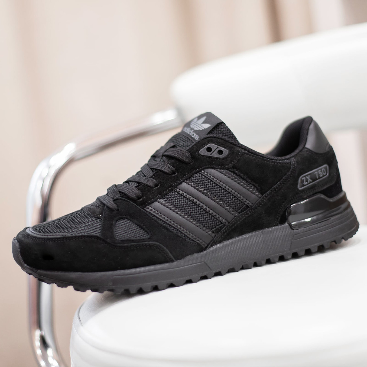 

Adidas ZX 750 черные адидас кроссовки мужские кросовки кеды, Черный