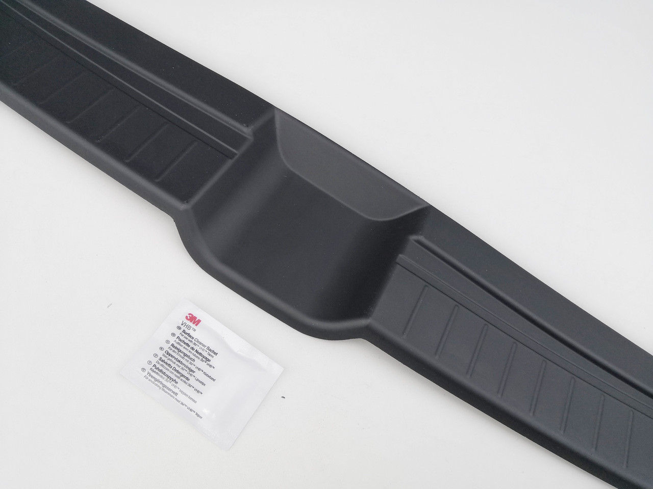 Пластикова захисна накладка на задній бампер для Hyundai i20 Mk3 2020+, фото 8
