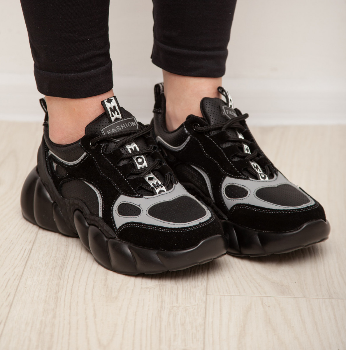 

Кроссовки женские Fashion Walter 2988 36 размер 23,5 см Черный 37