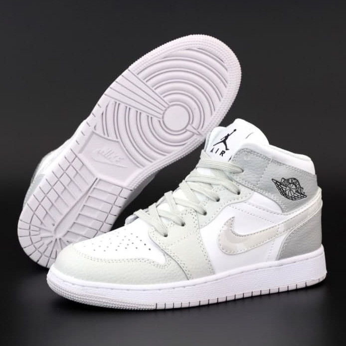 

Женские кроссовки в стиле Nike Air Jordan 1 Retro High, кожа, серый, белый, Вьетнам, Разные цвета