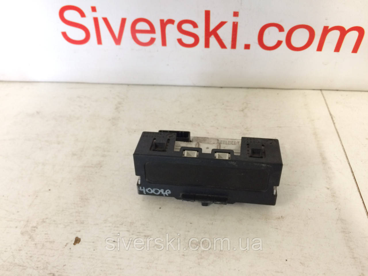 

Бортовой компьютер, экран, дисплей, часы, Renault Kangoo, Nissan Kubistar, Trafic, Master, 8200380298