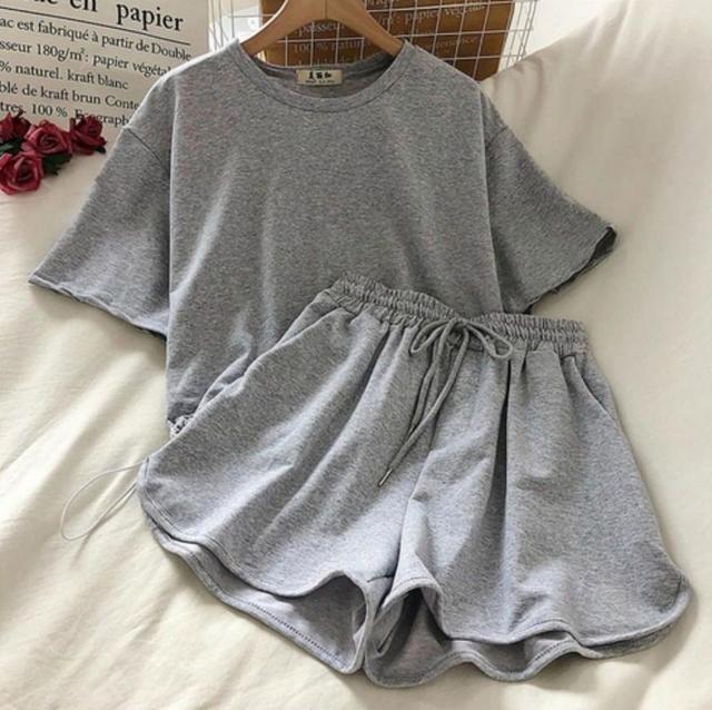 Стильный д=летний костюм oversize Футболка и шорты