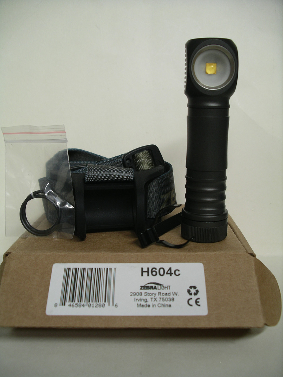 

Фонарь Zebralight H604c XHP35 (теплый рассеянный свет)