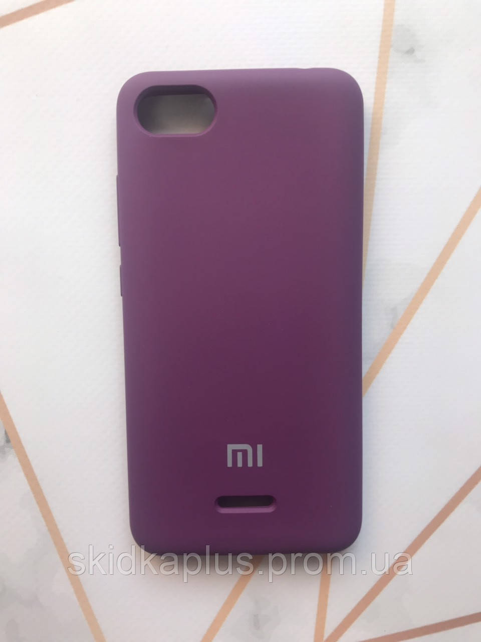 

Силиконовый чехол Silicone Case для Xiaomi Redmi 6A Фиолетовый 12145, КОД: 1842889