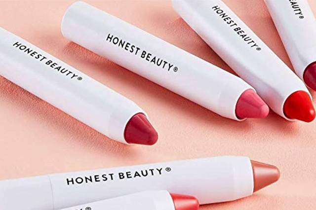 Honest Beauty Lip Crayon Demi Matte Melon