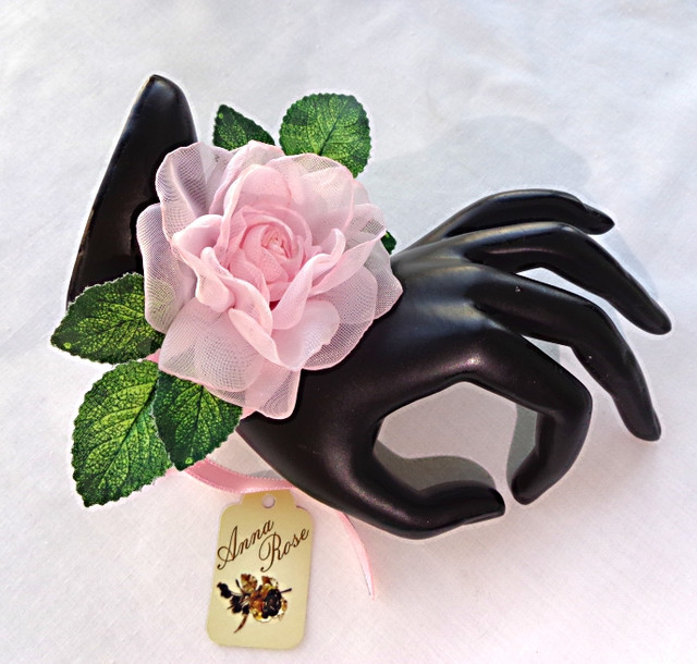 Квітковий браслет на руку ручної роботи Ніжно рожева чайна троянда-купити-в інтернет-магазині AnnaRose