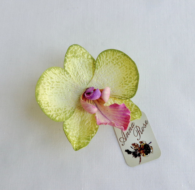 Заколка-брошка з фоамирана ручної роботи "Орхідея лимонна"-купити-в інтернет-магазині AnnaRose