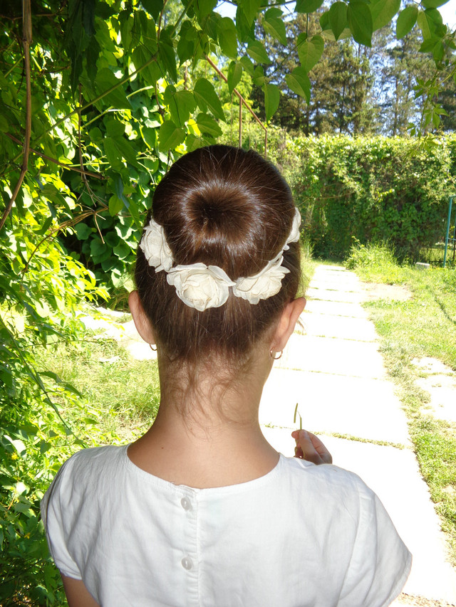 Шпильки для волосся з квітами з тканини ручної роботи Троянди Айворі-купити-в інтернет-магазині AnnaRose