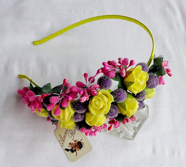 Обруч для волосся з квітами та ягодами ручної роботи "Лимонні Трояндочки"-купити-в інтернет-магазині AnnaRose