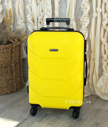 Пластиковий чемодан маленький жовтий для ручної поклажі, фото 2