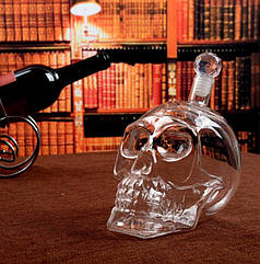 Графин стеклянный в форме Черепа «Crystal Skull» 700 мл  Графин Череп