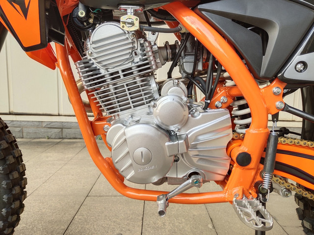 Эндуро мотоцикл Kovi 250 Start двигатель