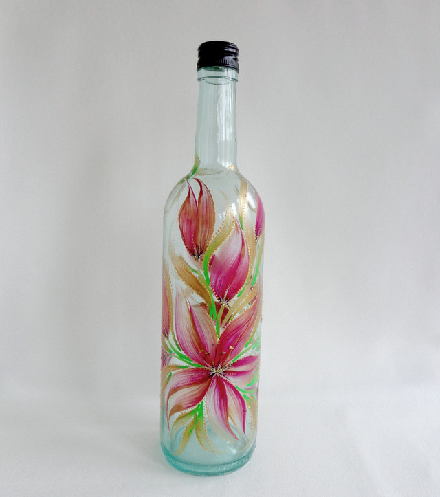 Декоративна прозора винна пляшка з авторським розписом "Рожева Лілія"-купити-в інтернет-магазині AnnaRose
