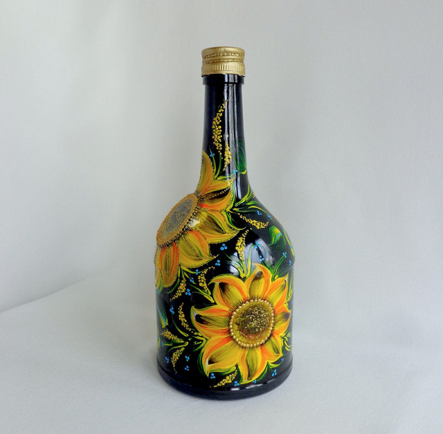Декоративна інтер'єрна пляшка з авторським розписом "Жовті соняшники польові"-купити-в інтернет-магазині AnnaRose