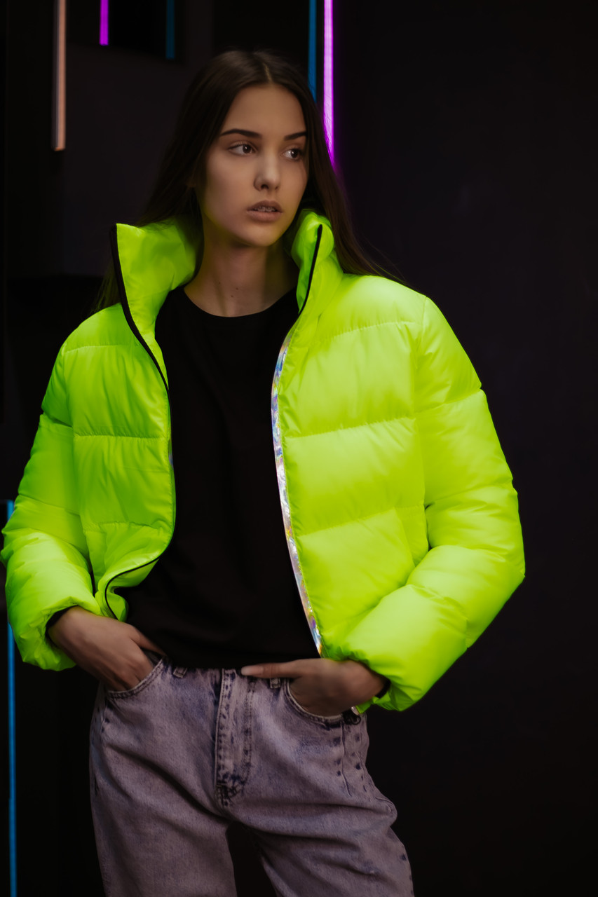 

Женская короткая салатовая куртка Оверсайз стеганый осенний пуховик S/M, Зелёный
