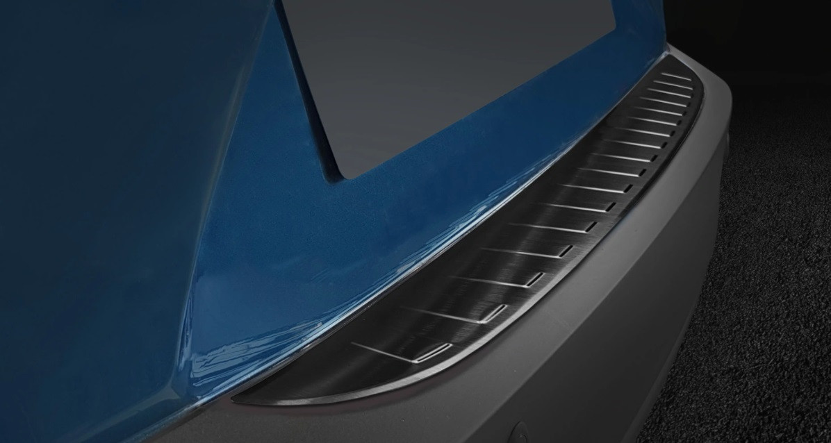Защитная накладка на задний бампер для Mazda CX-3 2015-2020 /черная нерж.сталь/, фото 2