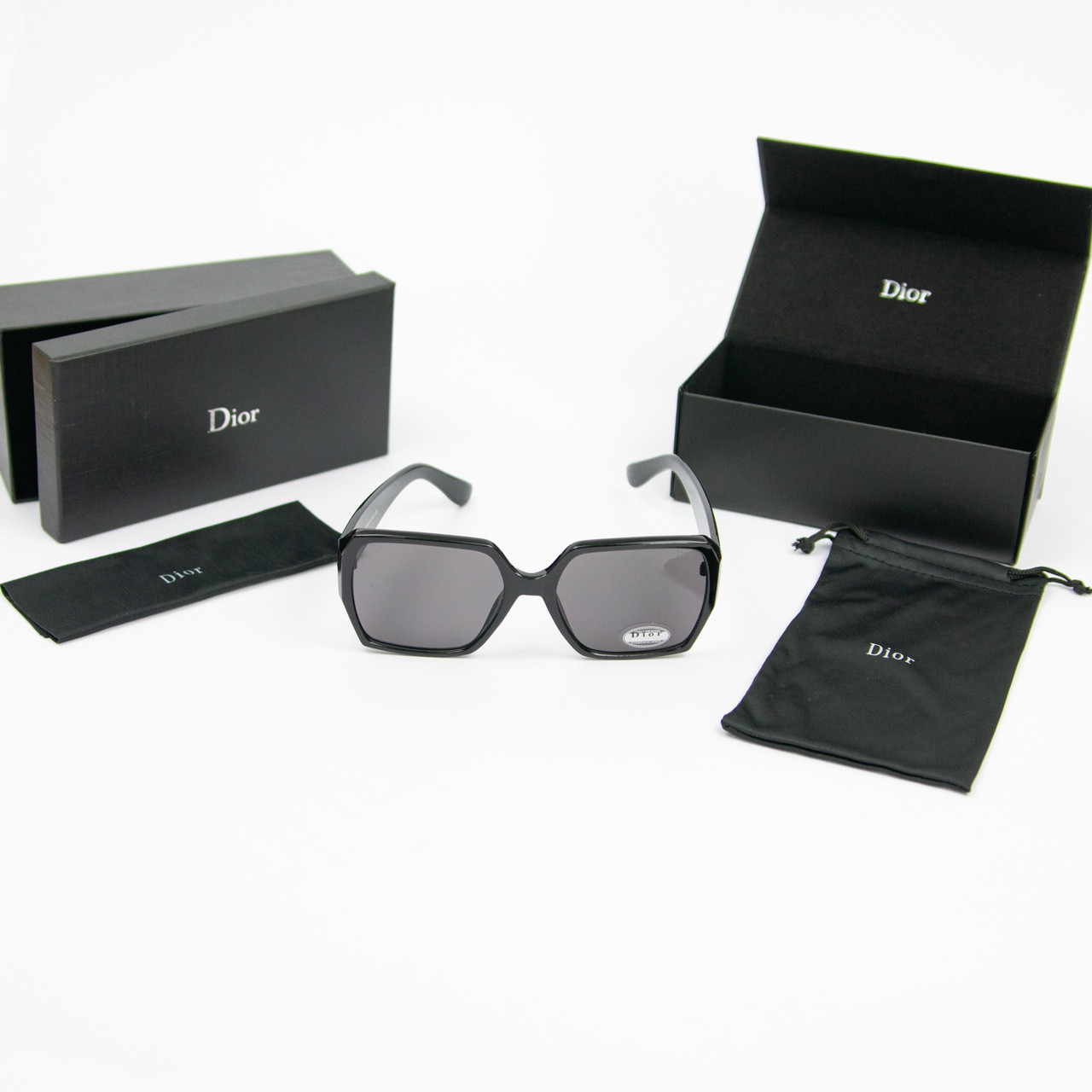 Жіночі брендові сонцезахисні окуляри DIOR + футляр (арт. 8699) чорні