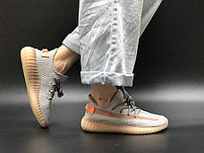 Женские кроссовки в стиле Adidas Yeezy Boost 350 v2 Grey Orange, фото 2