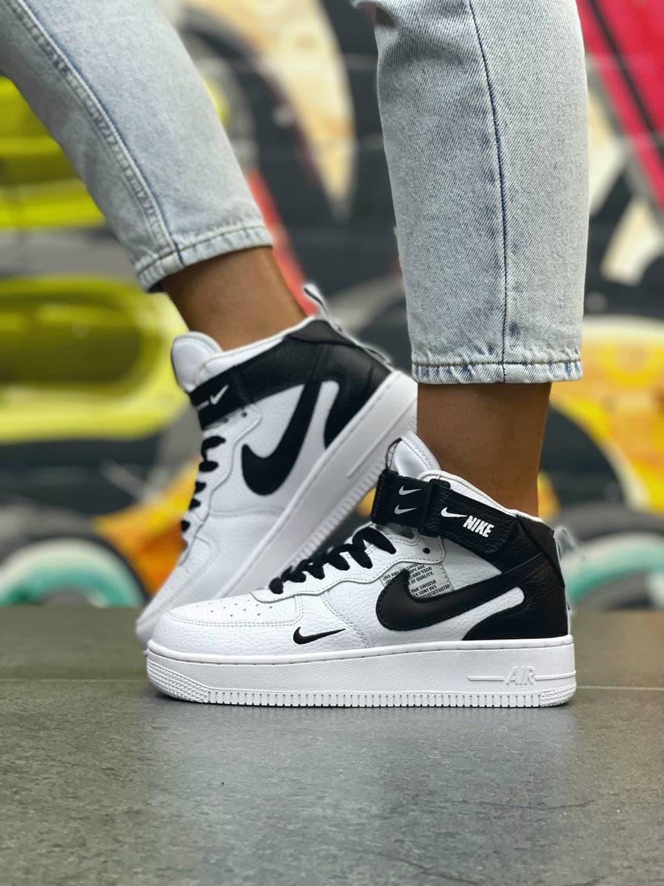 

Модные подростковые высокие кроссовки Nike Air Force 1 Mid Utility, белые с черным, Белый