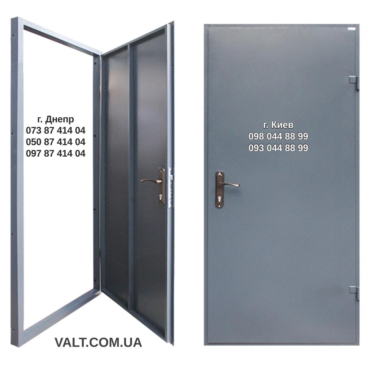 Технические железные двери. Дверь техническая 7024 RAL. Дверь входная рал 7024. Метплическая дверь рал 7024 метел метал 3 петли. Техническая дверь 7024 1 замок.
