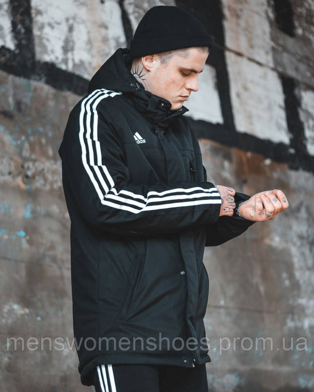 

Куртка мужская спортивная осенняя Деми чёрная с лампасами белыми утеплённая Адидас