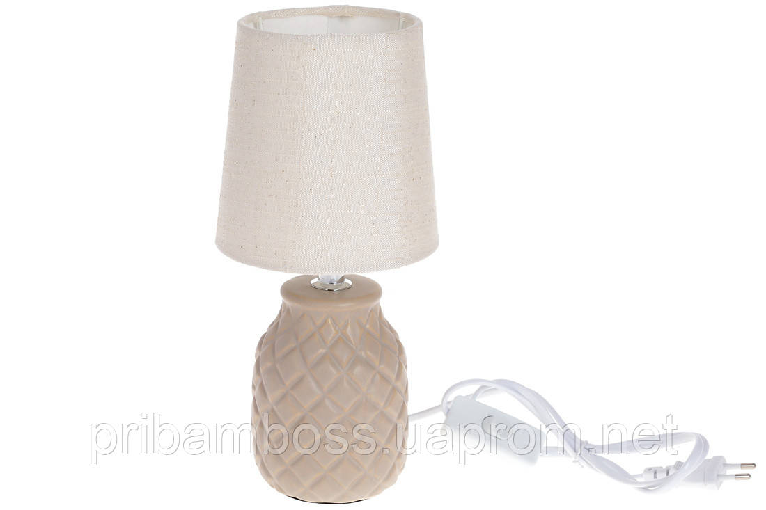 Лампа настільна з керамічним підставою і тканинним абажуром, колір - бежевий
