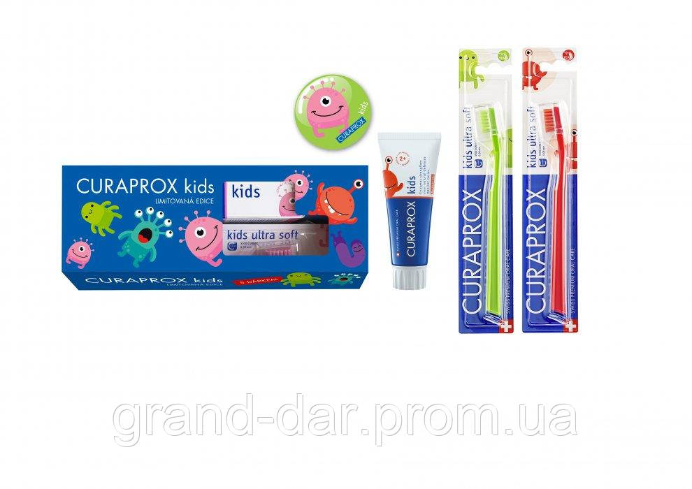 

Детский набор Curaprox зубная паста клубника 950 ppm F + 2 зубный щетки 4-12 лет