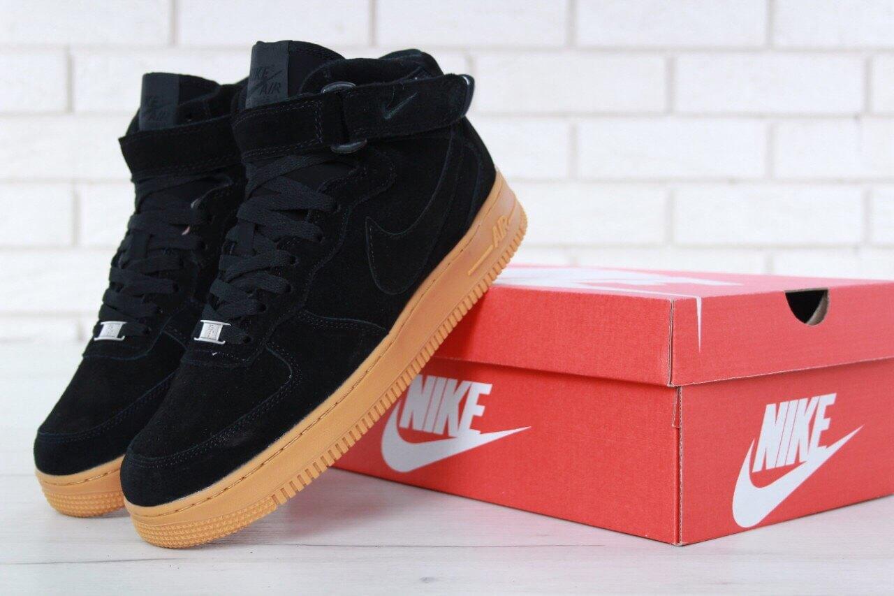 

Мужские зимние кроссовки с мехом Nike Air Force 1 Hi Suede Black WMNS (Найк Аир Форсы черные на меху), Черный