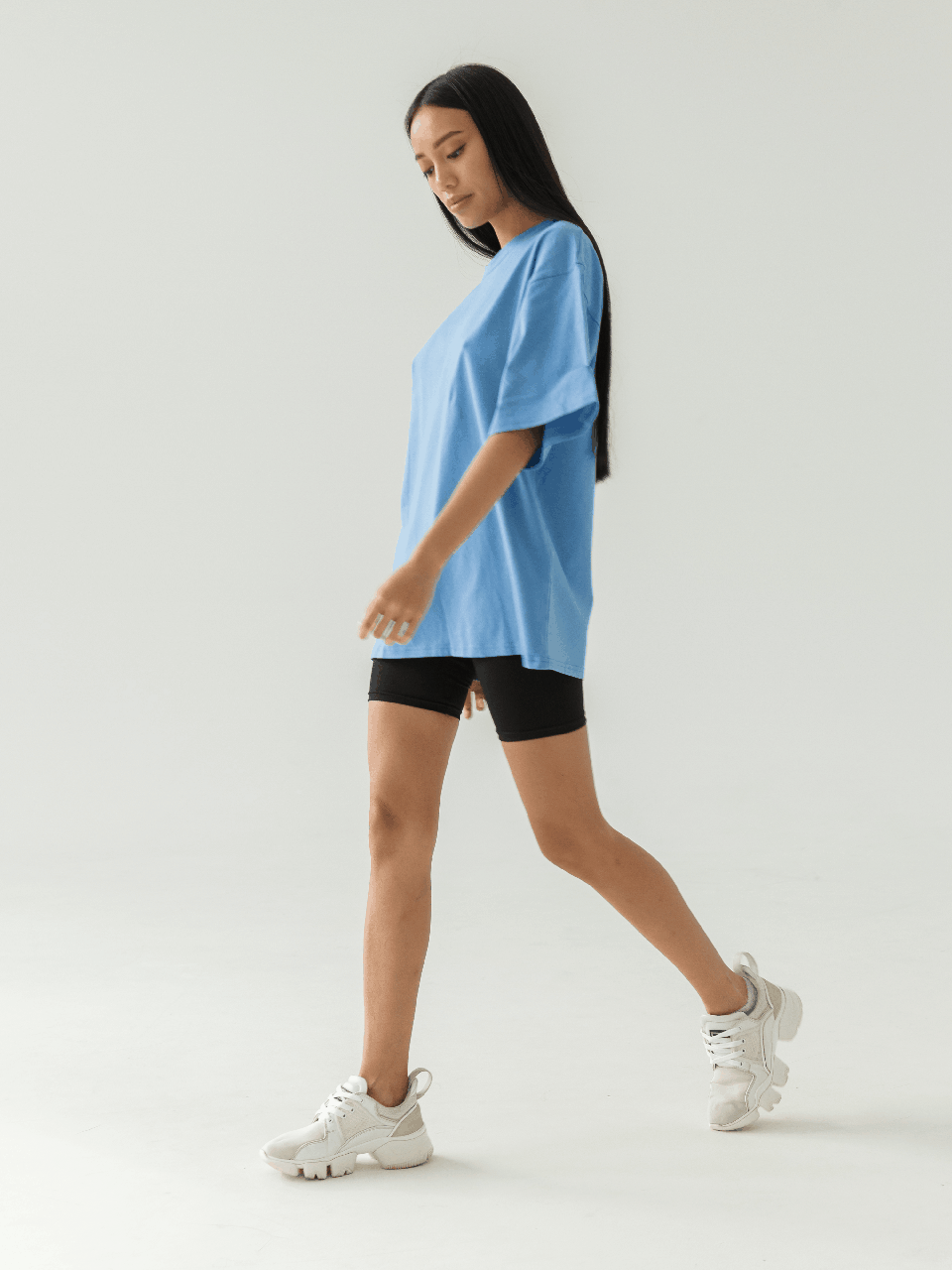 

Голубая спортивная футболка oversize NV Van