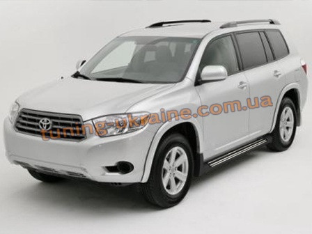 

Боковые пороги оригинал в Lined стиле на Toyota Highlander 2010-14