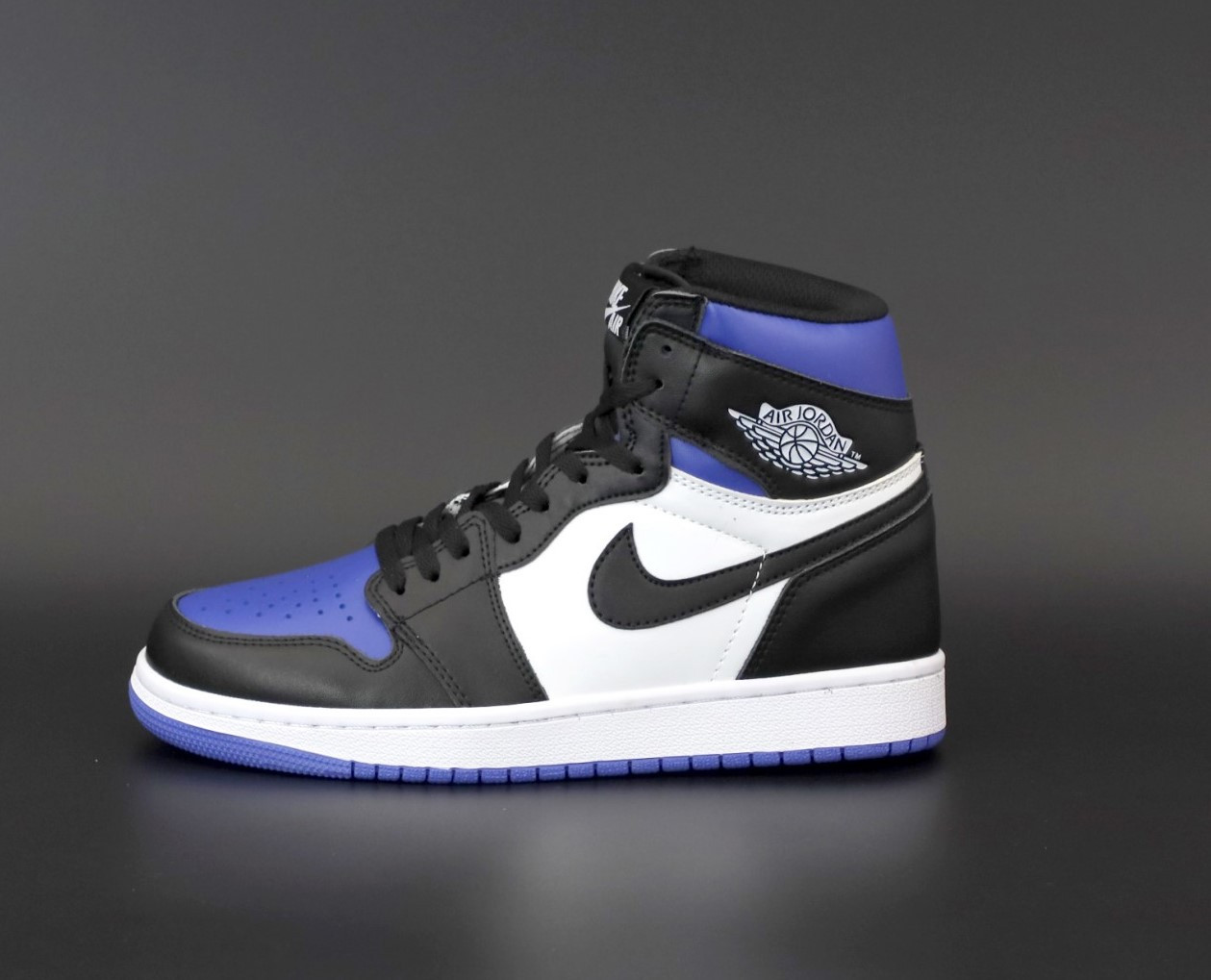 

Кроссовки мужские черно-синие высокие Nike Air Jordan 1 Retro Найк Аир Джордан Ретро новинка 2021 41, Синий