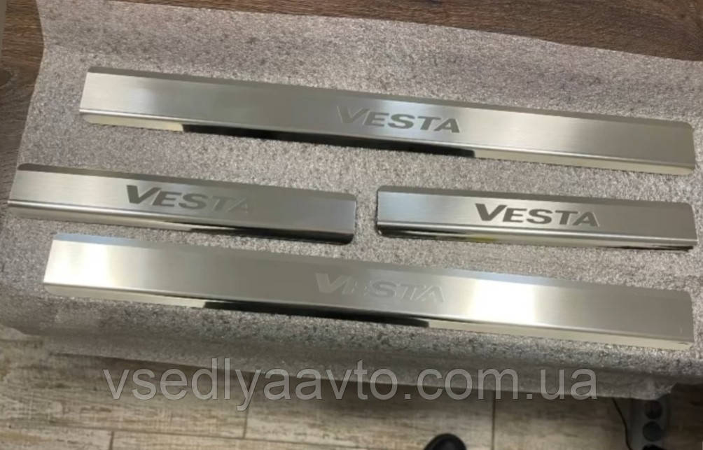 

Накладки на пороги Lada Vesta седан/универсал с 2015- (Premium)