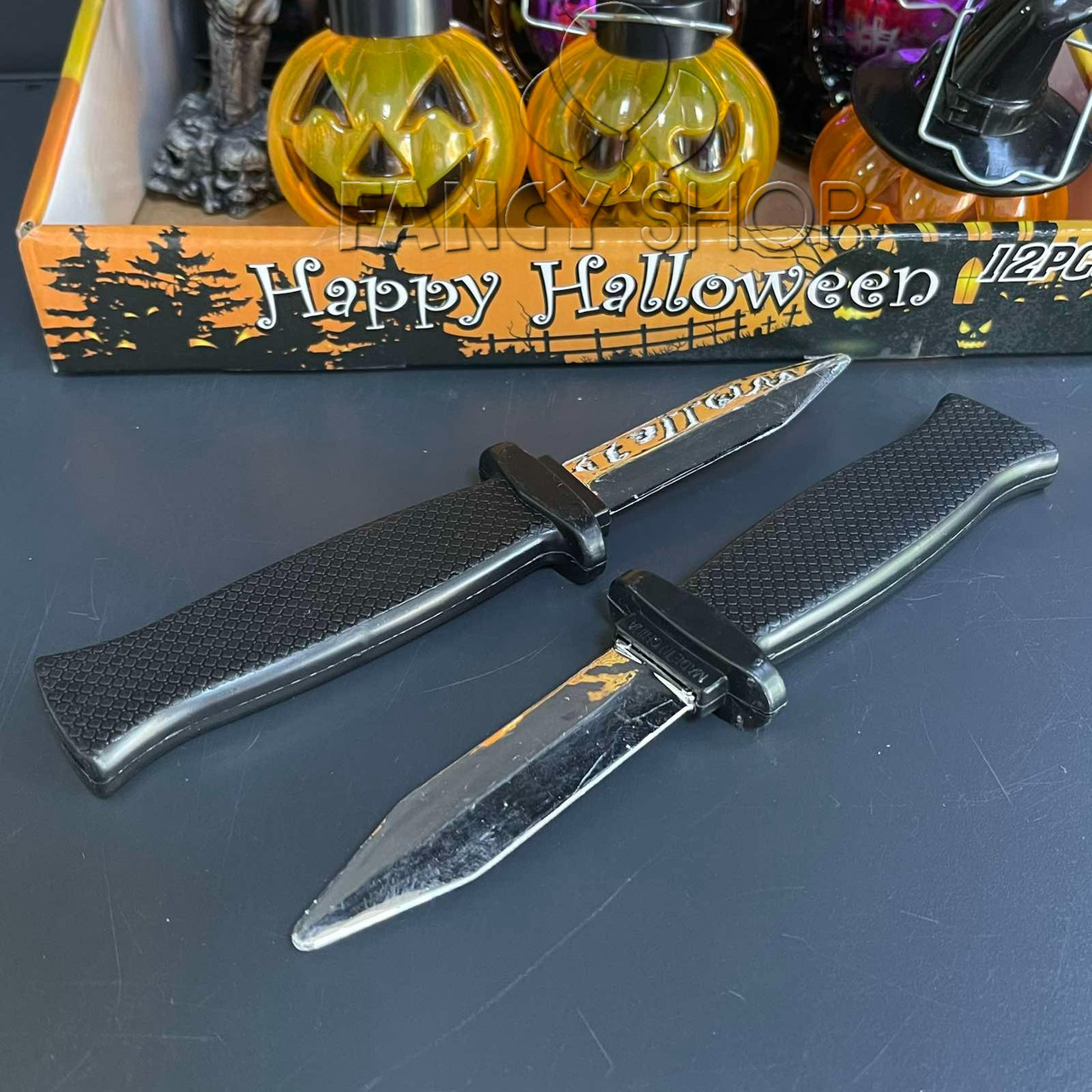 Ніж-обманка на Хелловін, Нож-обманка на хэллоуин