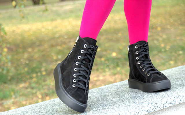 Замшевые черные ботинки женские зимняя демисезонная обувь больших размеров COSMO Shoes LEFT Black Vel