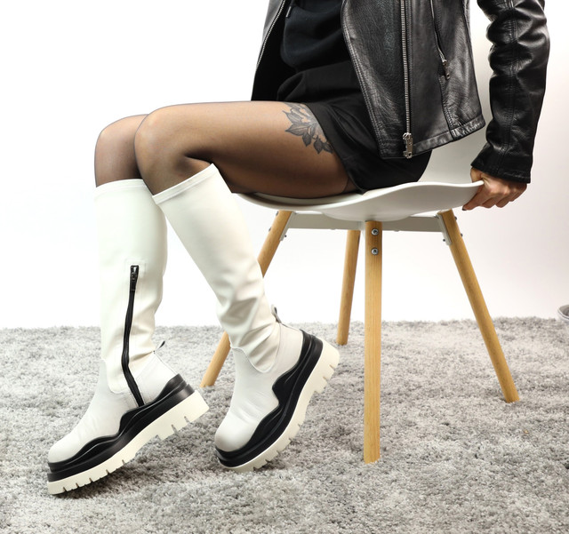 Жіночі черевики Bottega фото