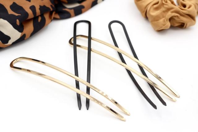 Kristin Ess French Pin Set Gold