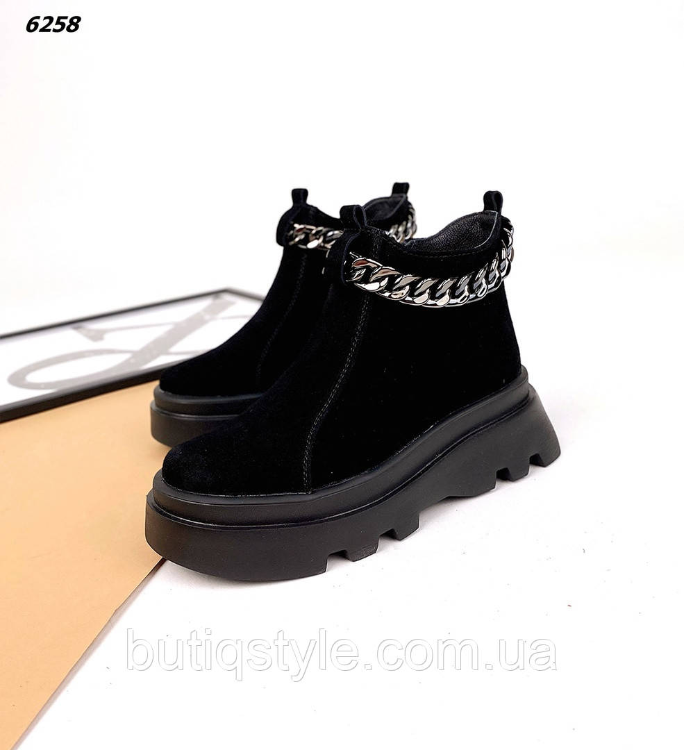 36 размер Женские черные ботинки натуральная замша с цепочкой  Зима