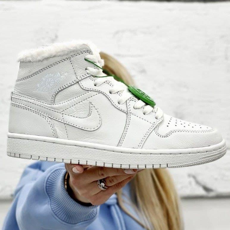 Чоловічі зимові кросівки Nike Air Jordan 1 Retro All White I Найк Аїр Джордан 1 Ретро Білі на хутрі