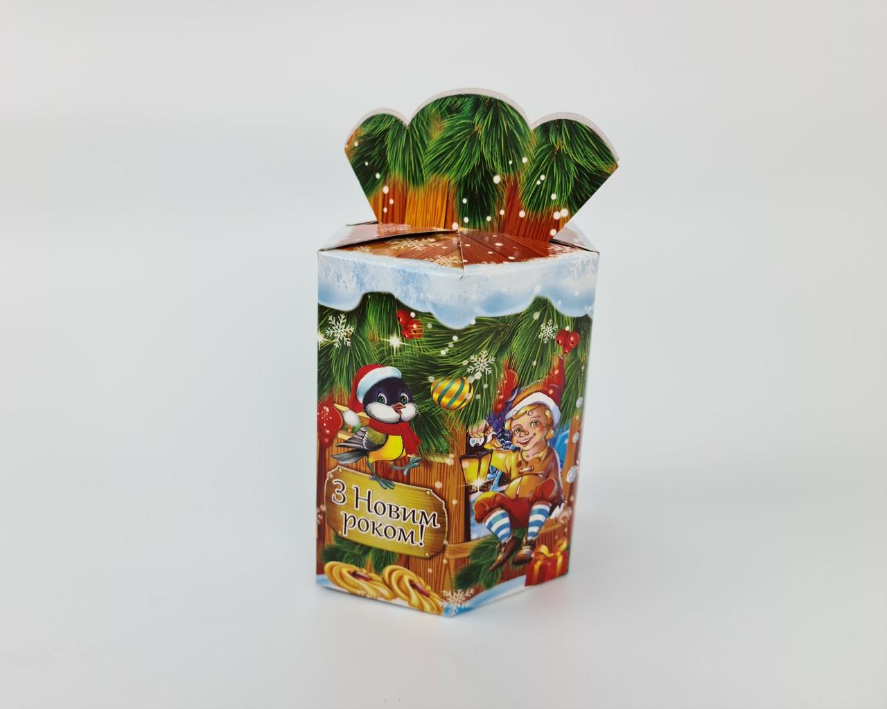 Коробка  для конфет новогодняя (700гр) Домик в Елке (25 шт) картонная упаковка для сладостей