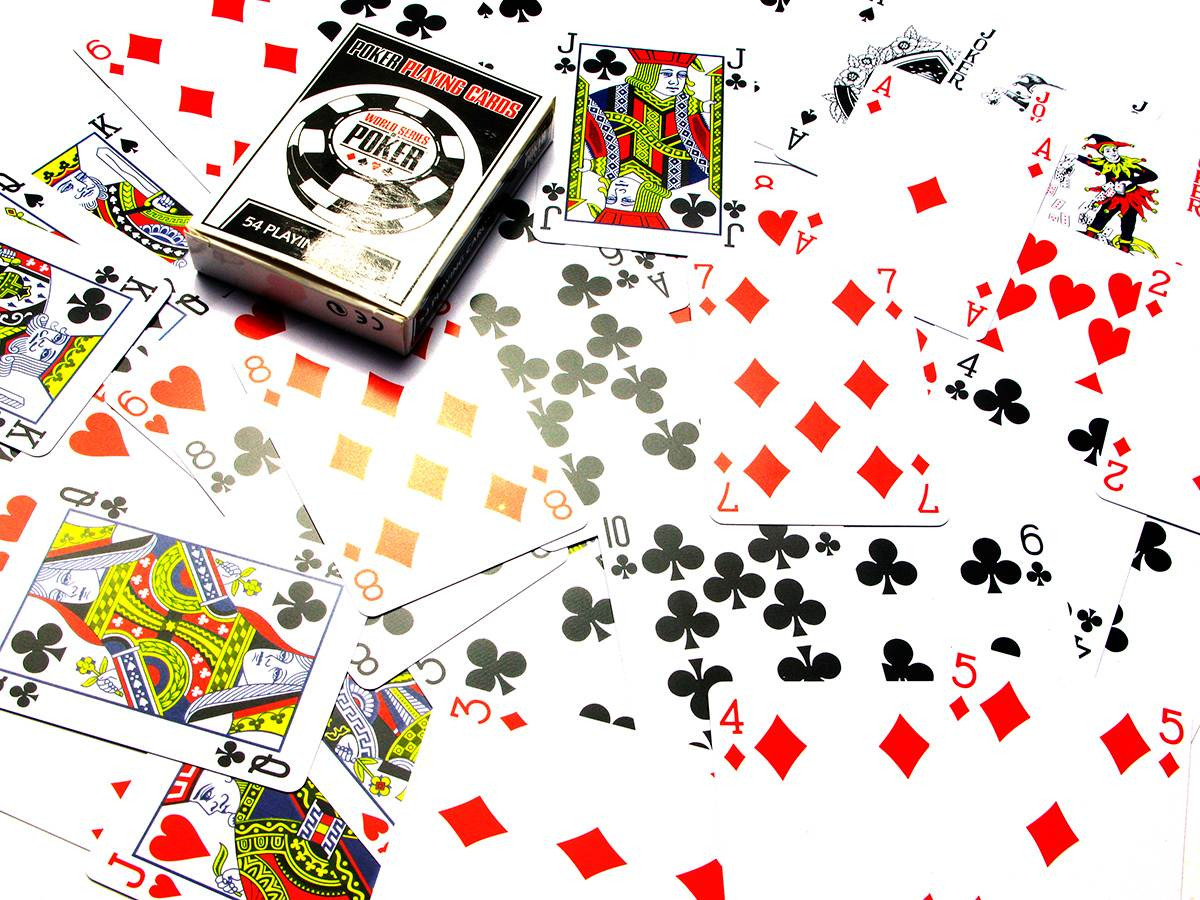 Особенности выбора игральных карт для казино