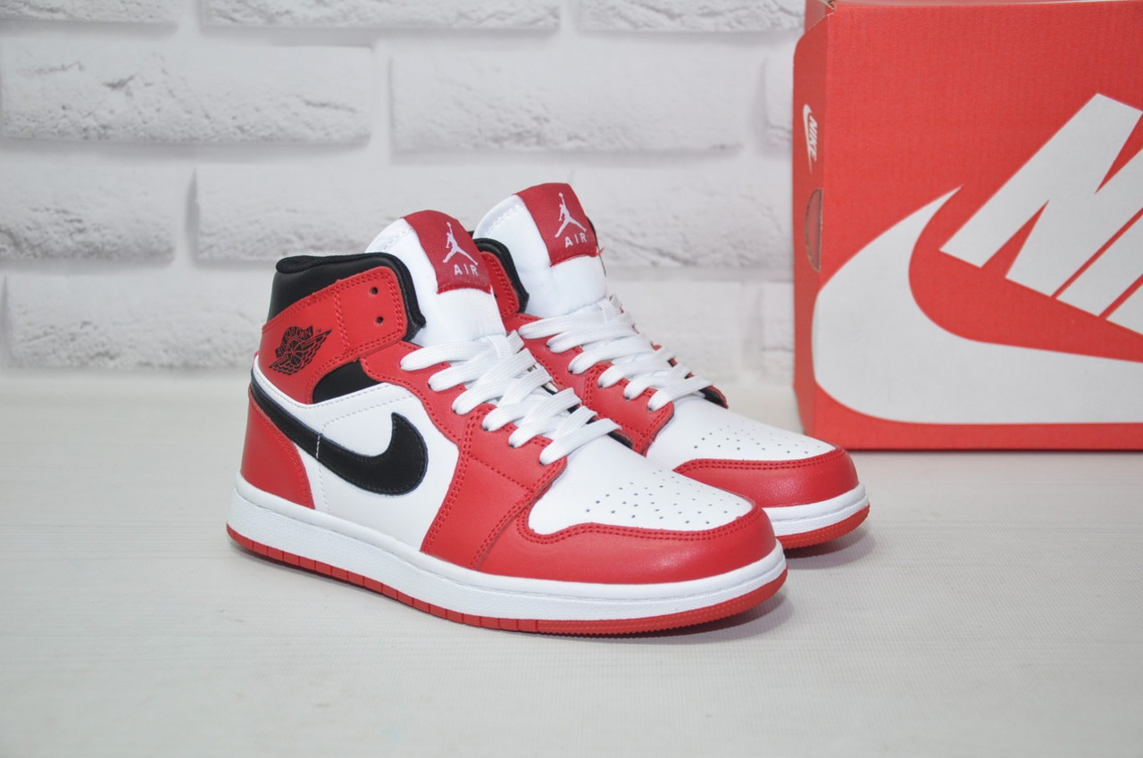 Високі шкіряні кросівки, хайтопи Nike air Jordan червоні з білим