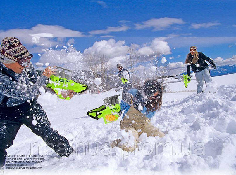 Снежный бластер (снежкомет, снежный пистолет) SnowBalls Gun для детей от 6 лет