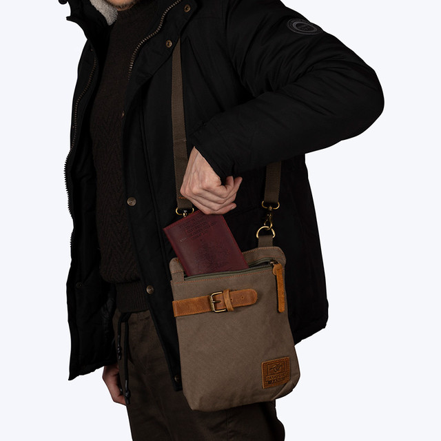 Фото сумка чоловіча Augur через плече хакі