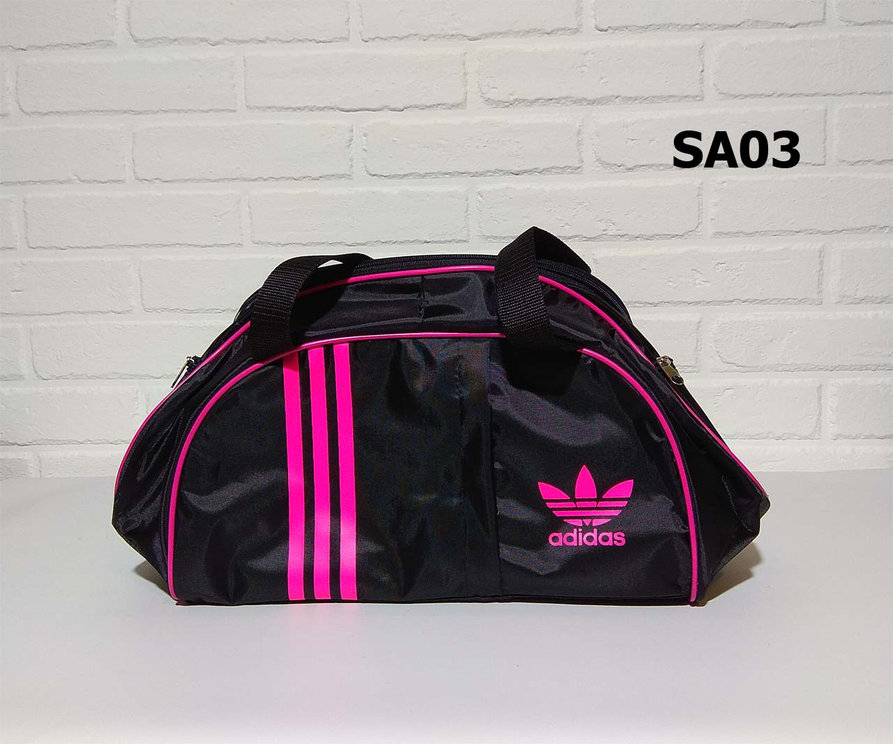 Спортивная сумка адидас, adidas для фитнеса с плечевым ремнем. Черная с розовым