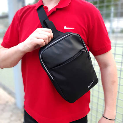 Мужская черная спортивная сумка через плечо Nike. Однолямочная барсетка слинг. Нагрудная сумка бананка Найк., фото 2